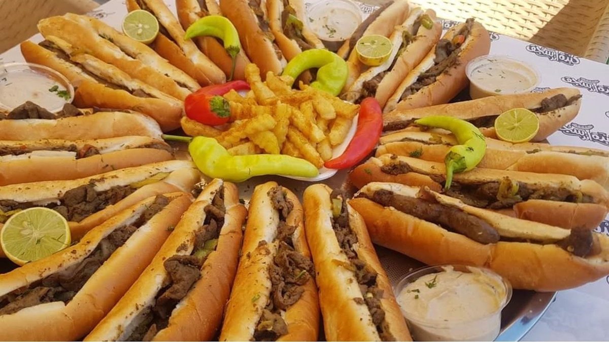سندوتش سجق سوري