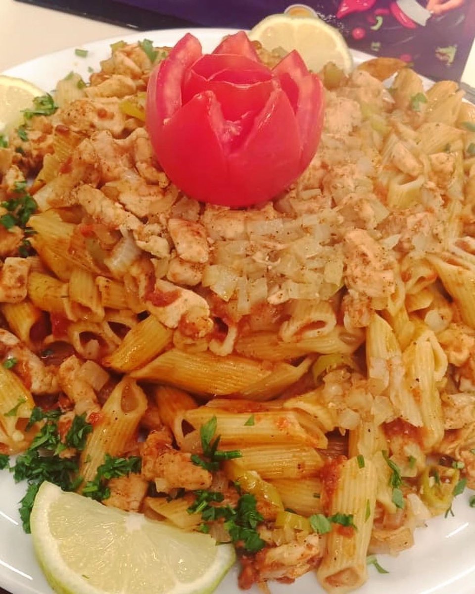 مكرونة لحم مفرومة