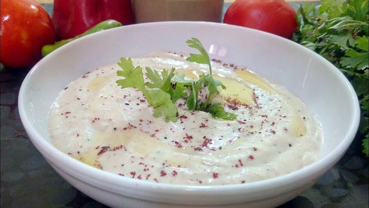 سلطة طحينة